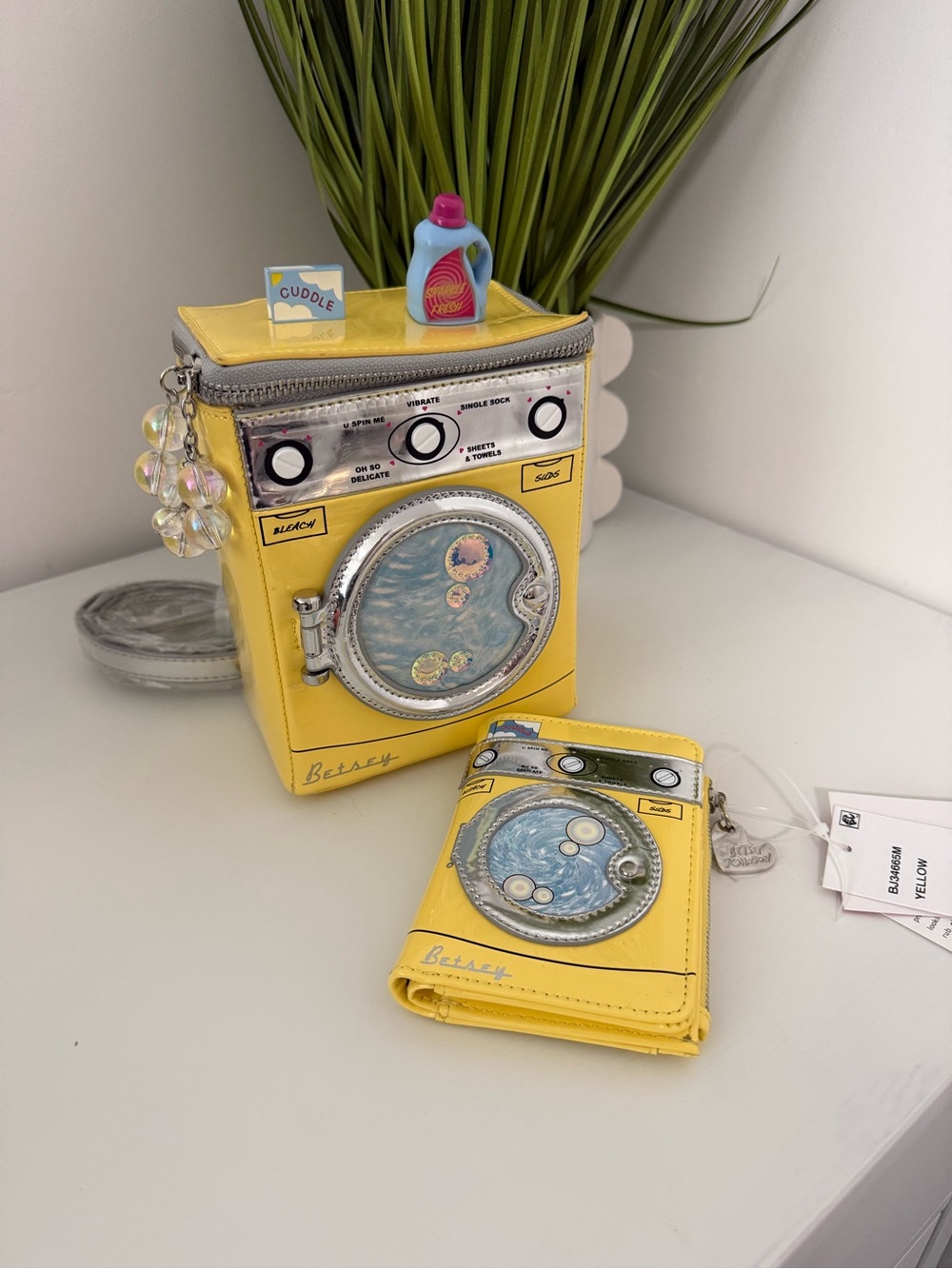 Betsey Johnson Kitsch Spin Me Yellow Washing Machine Crossbody Bag & Wallet NWT